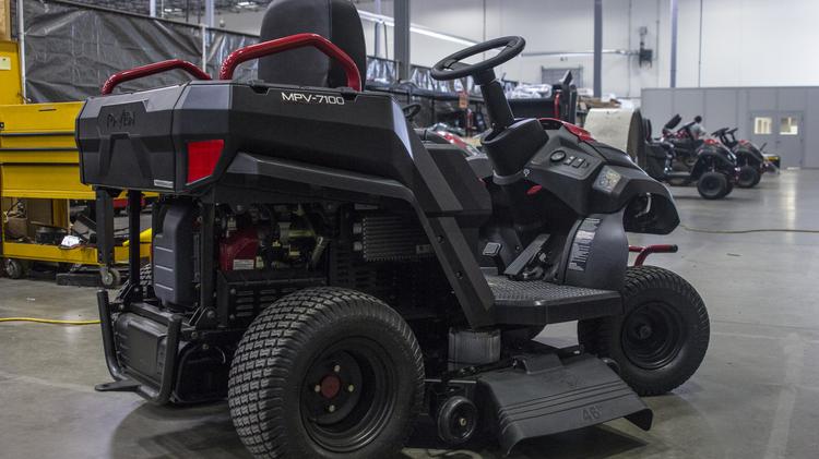 Rato North America S Raven Hybrid Lawnmower May Be Off The Market Here S A Photo Of The Original Raven