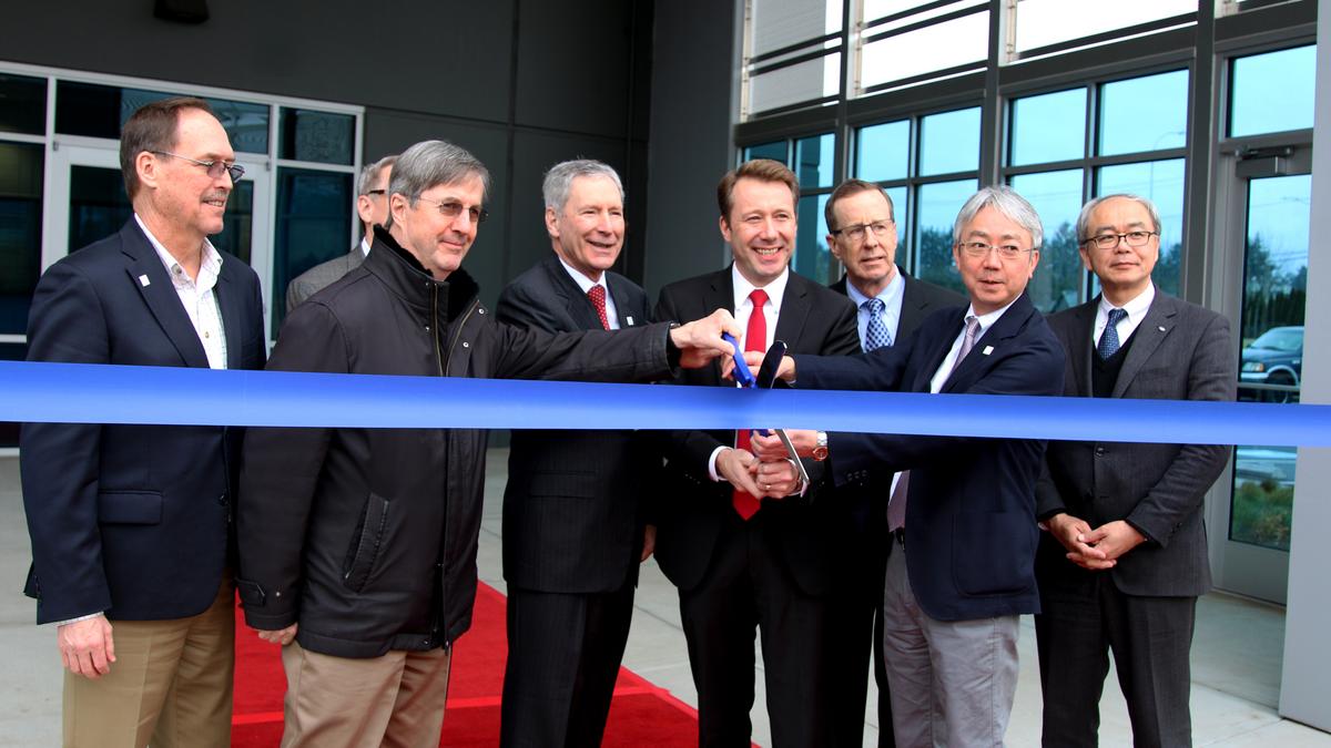 Subaru of America opens mammoth 600K square feet distro facility in Oregon  Portland Business 