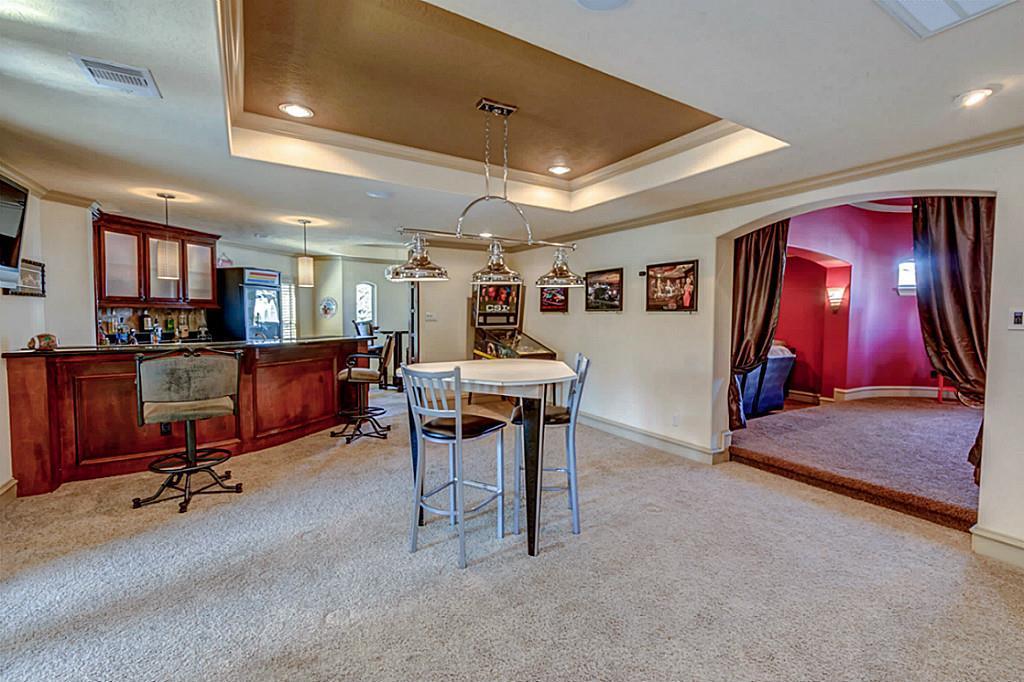 Custom Gem Nestled In the Heart of the Heights Heights/Greater