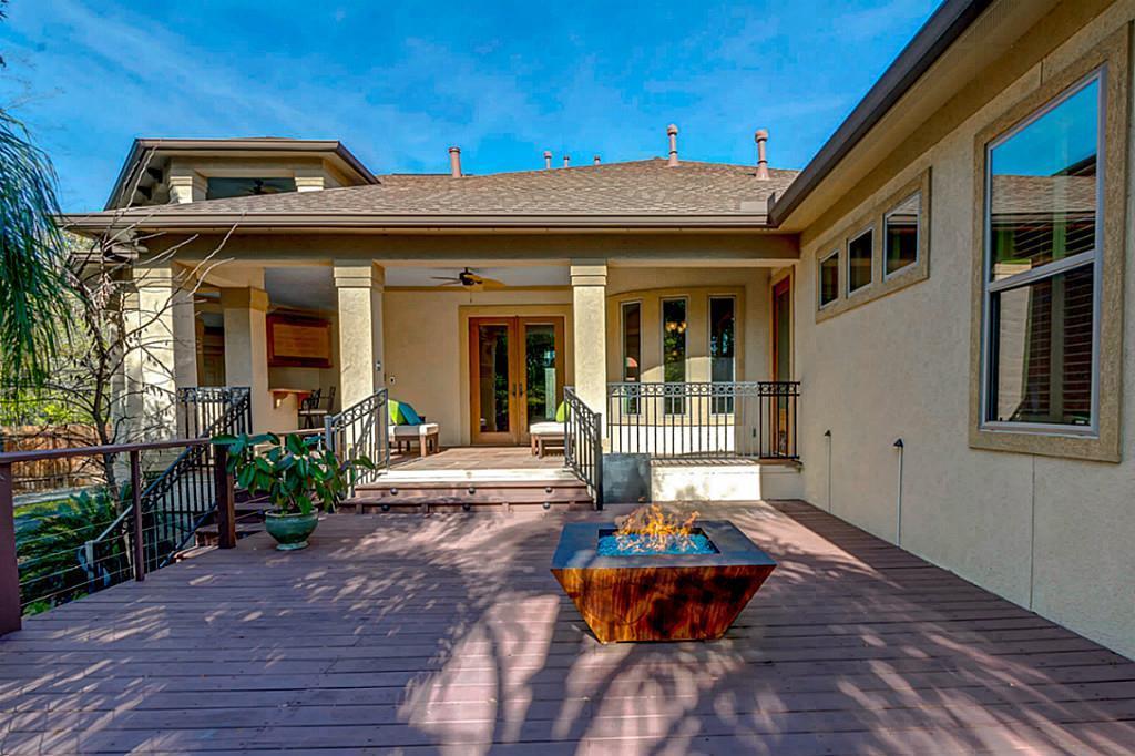 Custom Gem Nestled In the Heart of the Heights Heights/Greater