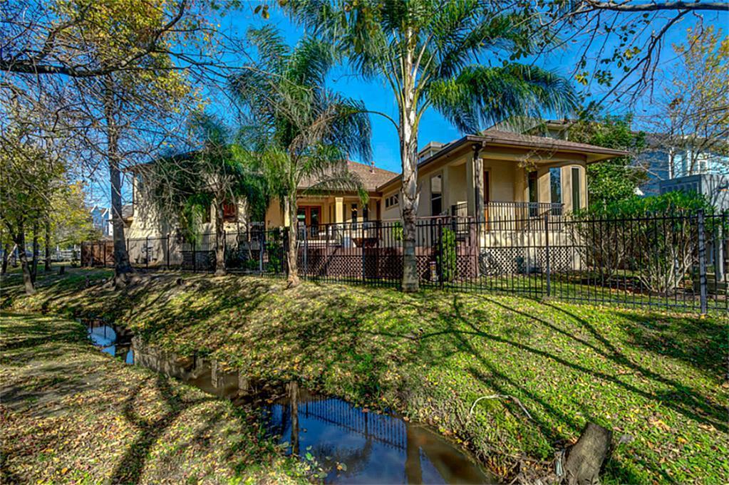 Custom Gem Nestled In the Heart of the Heights Heights/Greater