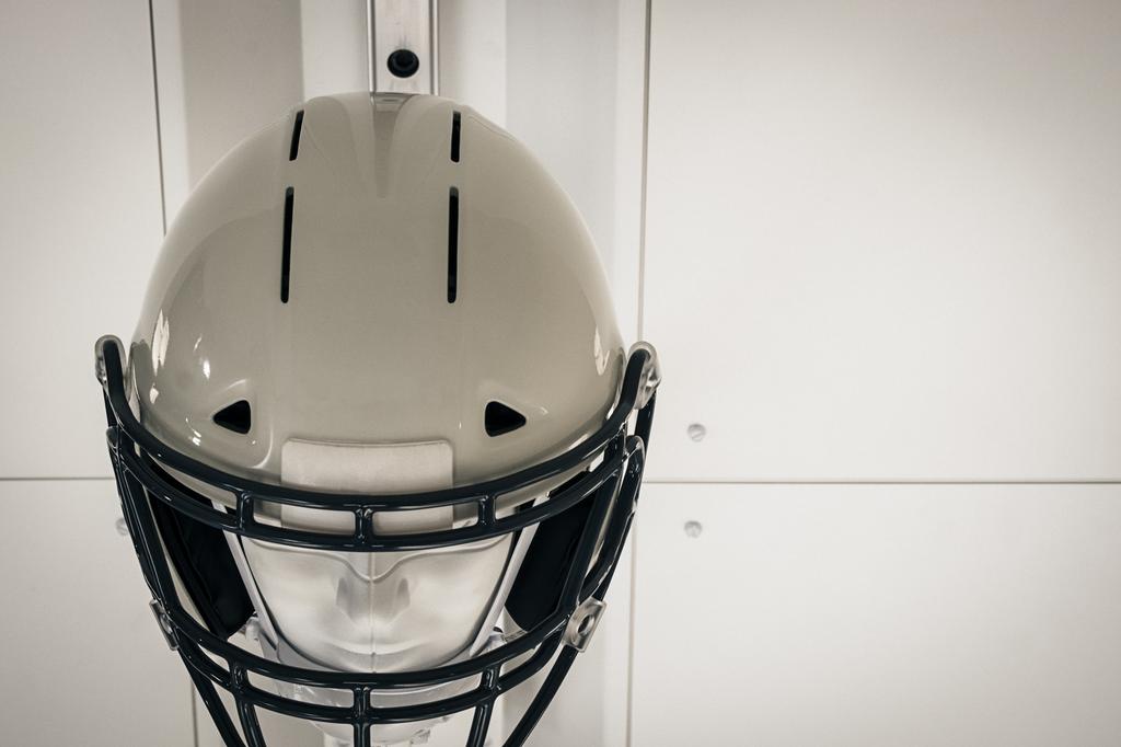 Vicis pulls concussion-resistant helmets from UW camp - Sports Illustrated