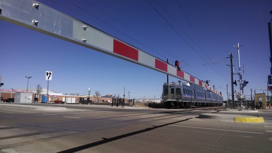 Colorado officials make decision on flaggers along RTD's commuter rail ...