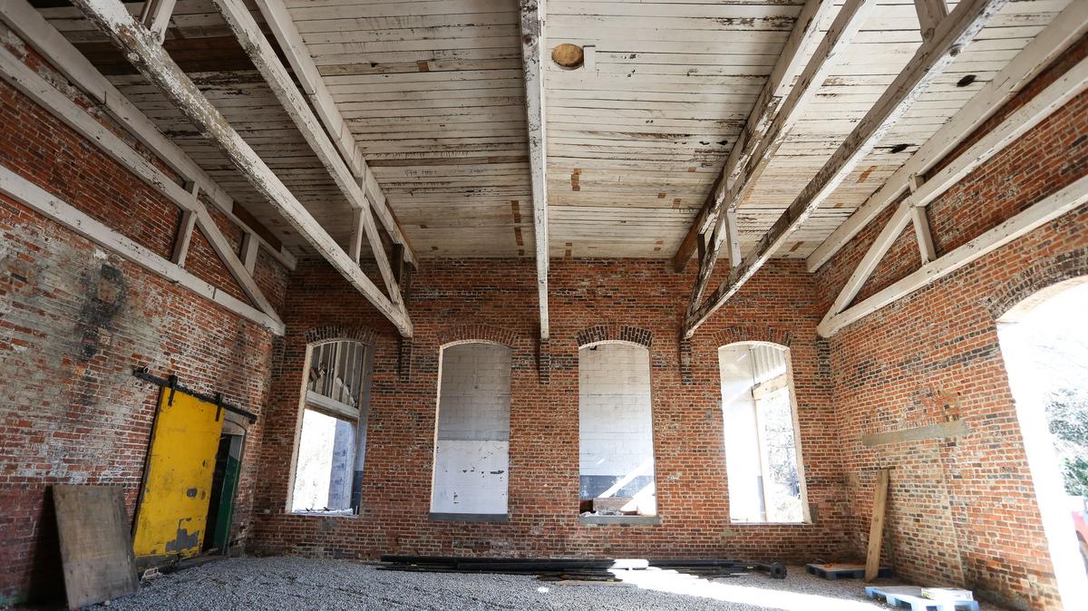 1898 Waxhaw cotton mill being converted to apartments, restaurant space