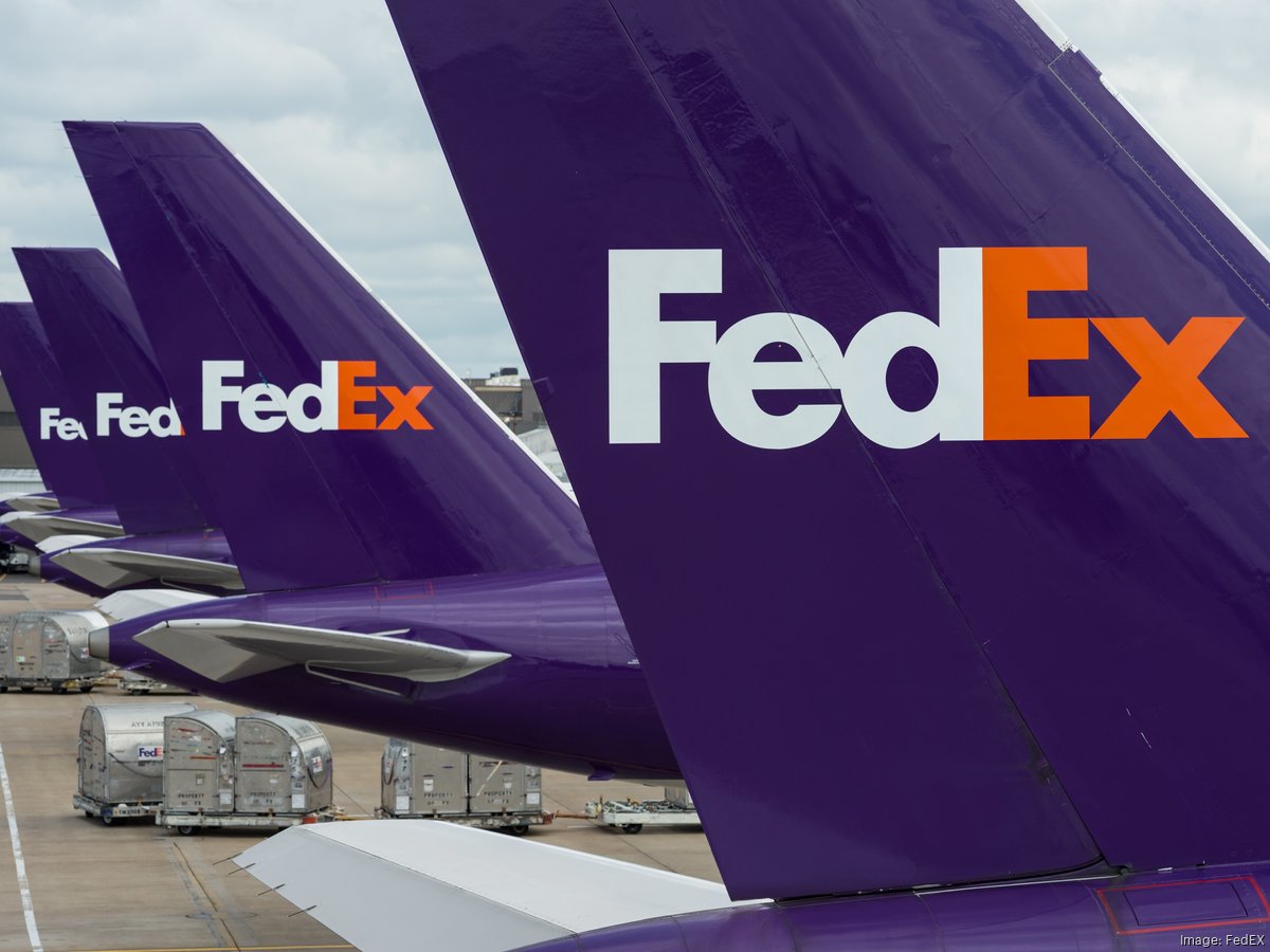 All non operational FedEx staff in U.S. shift to in office hybrid