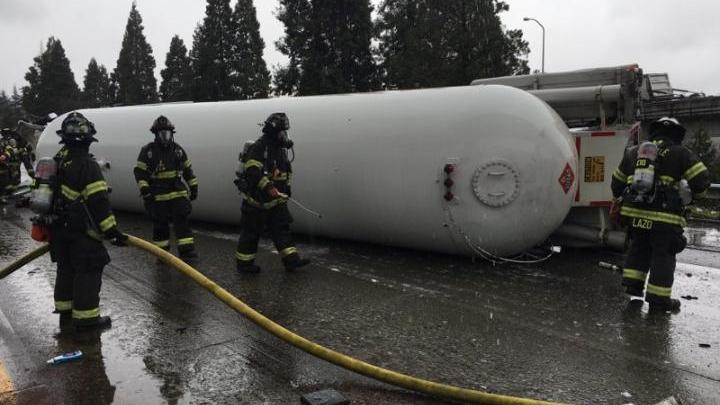 alternative-routes-to-get-around-tanker-crash-that-shut-down-i-5-in