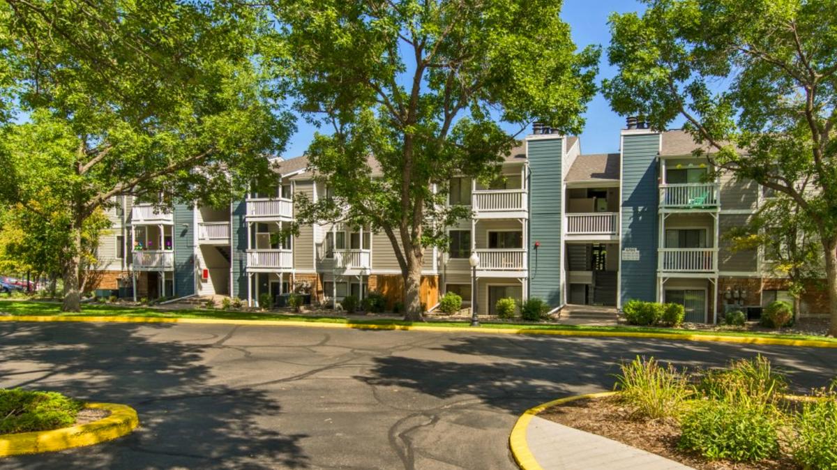 Beverly Hills firm makes first Denverarea apartment complex purchase