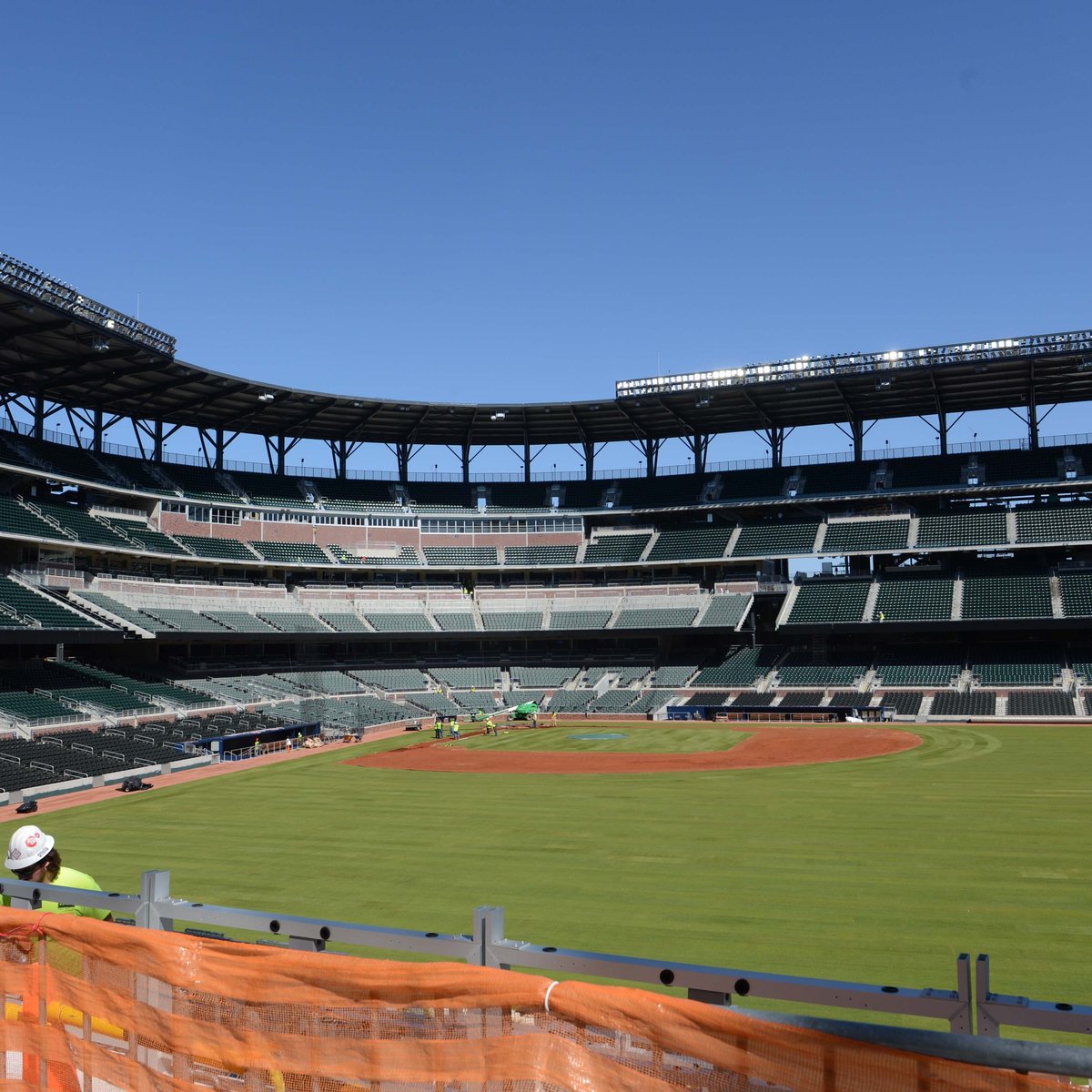 Body found inside walk-in beer cooler at Atlanta Braves ballpark