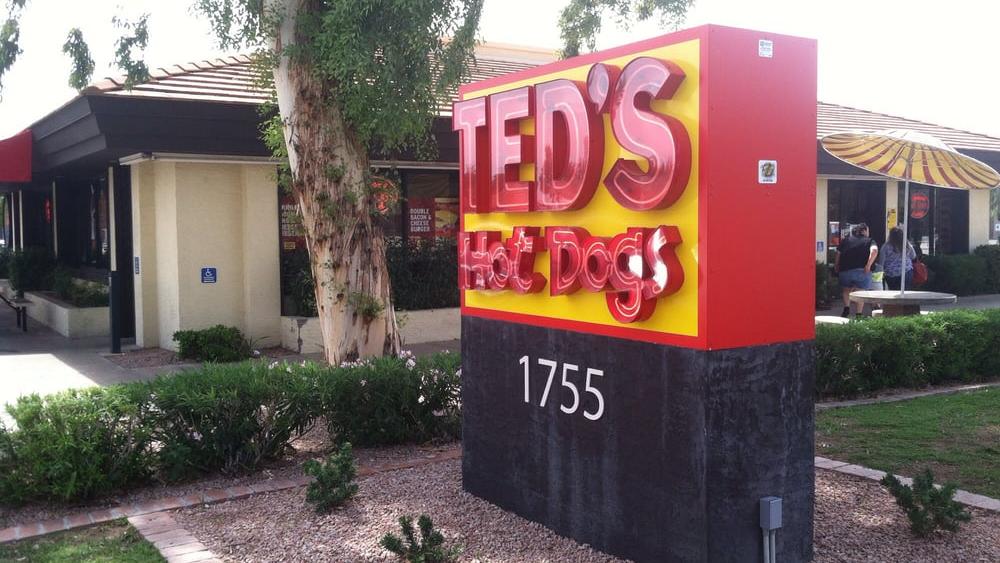 Tempe's Ted's Hot Dogs opening new location in Chandler Phoenix