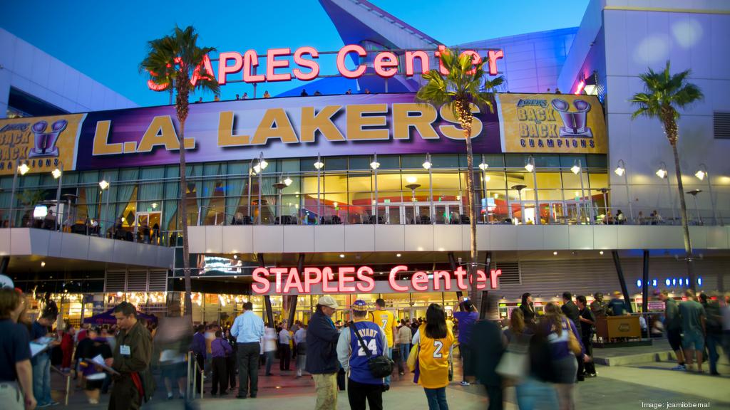 lakers store staples center