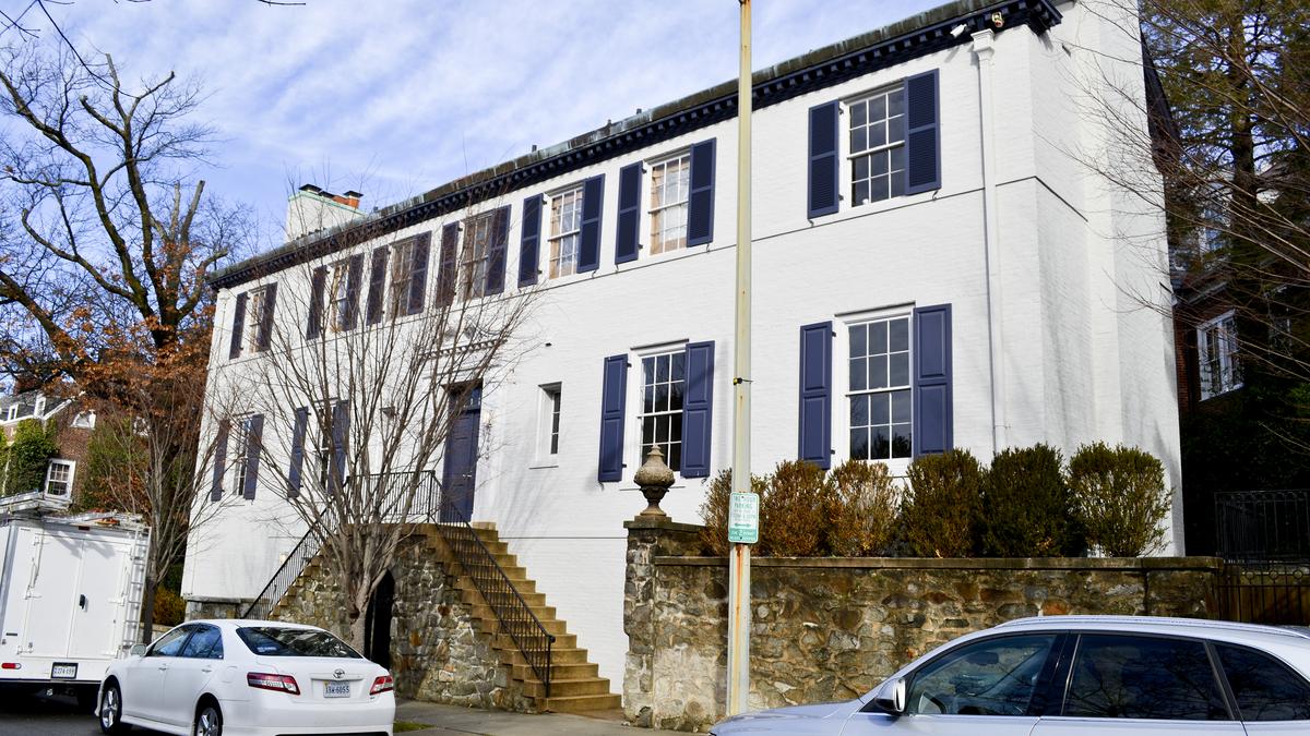 Keller Williams marketing Jared and Ivanka's Kalorama rental home
