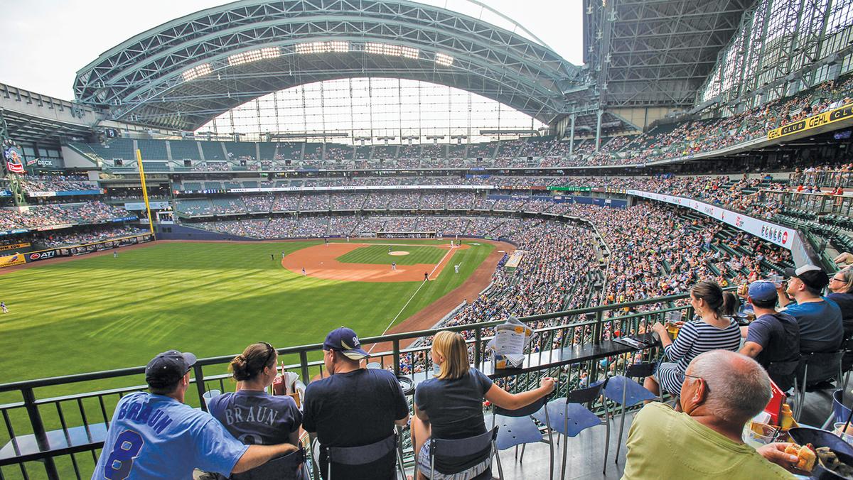 Brewers submit safety plan to city of Milwaukee for 35 capacity on