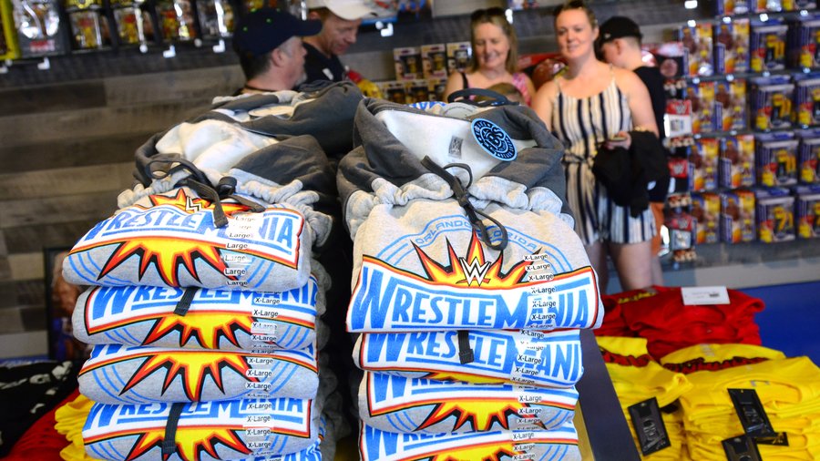 hogan's beach dress code Sneak peek: Shop attracts fans, legends during grand opening preparations bright Sherri Hill Strapless Blue Color:IVORY