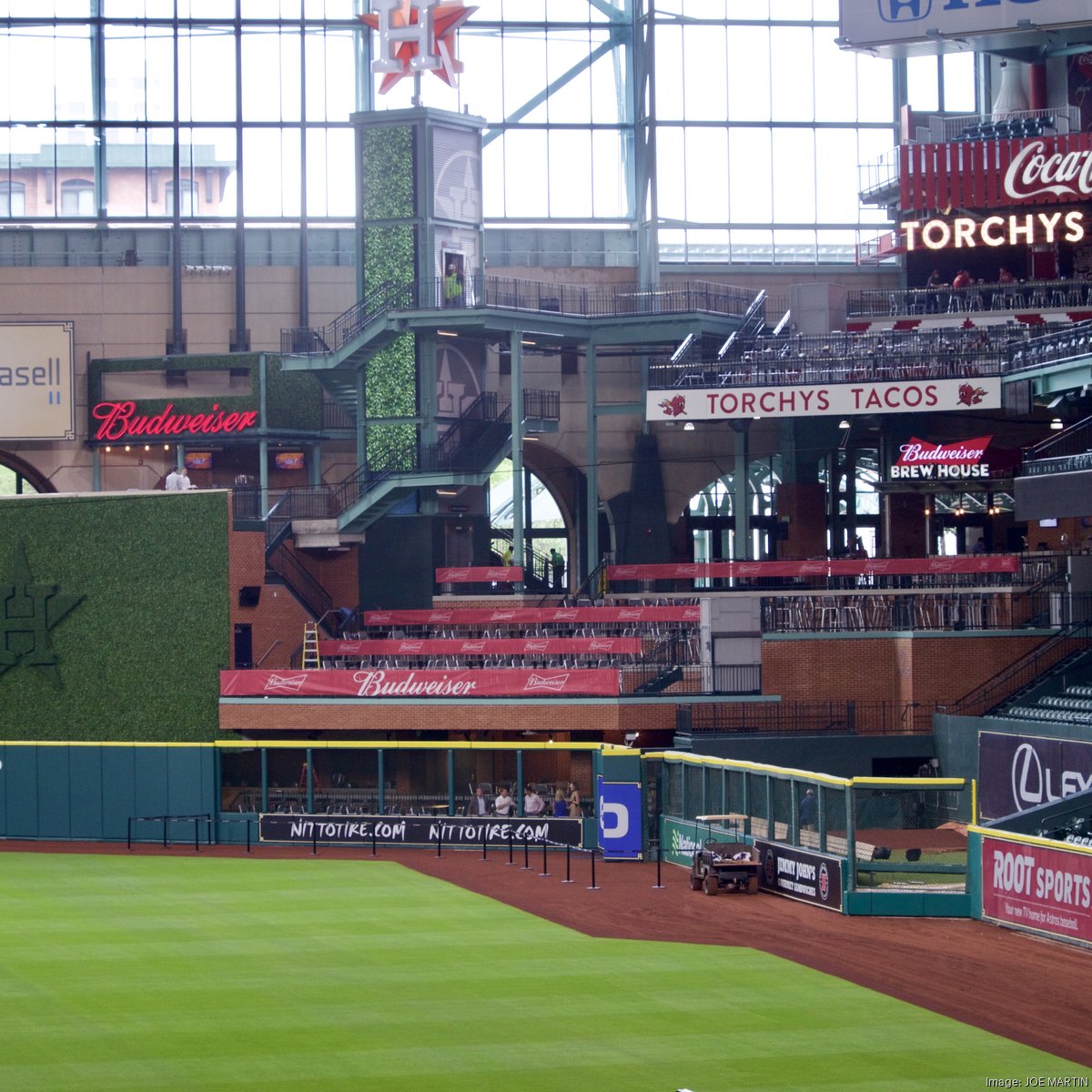 Astros unveil renovations to Minute Maid Park's center field