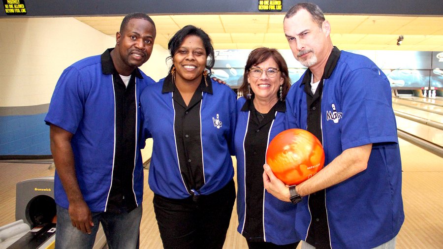 Paragon Bank celebrated the successes of 2016 with an outing to Billy