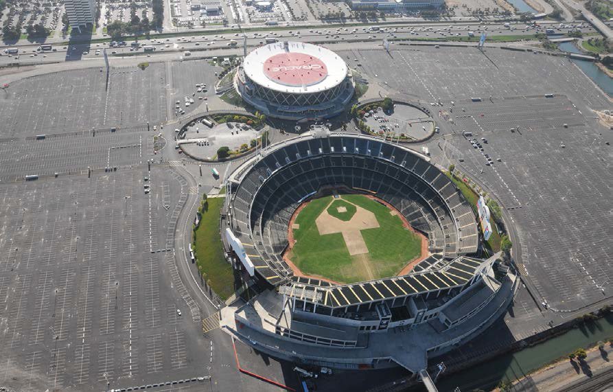 Oakland Coliseum - Wikipedia