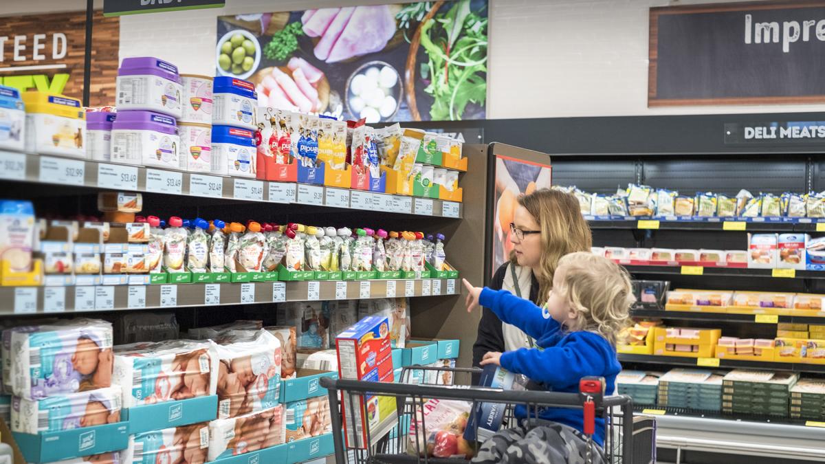 ALDI opening location at 4639 Highway 280 in Birmingham on Dec. 20