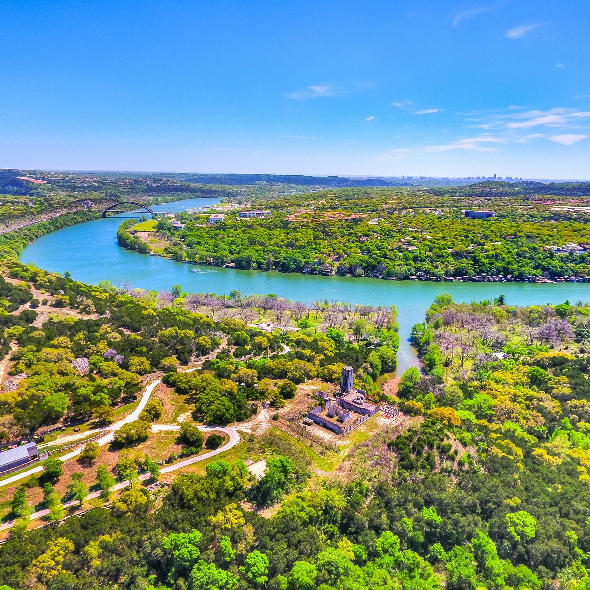 Hilarious Comedian Owns This Waterfront Home in Austin, TX