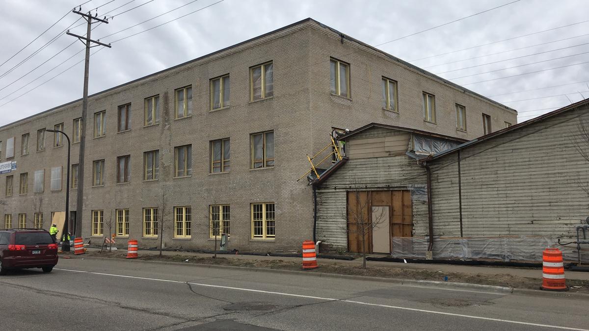 Renovation of former Hiawatha Avenue millworks building 