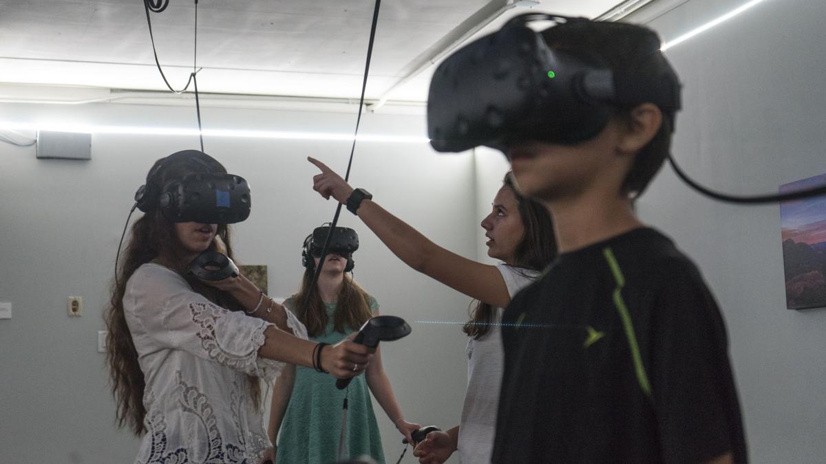 VR Junkies has opened a virtual reality arcade in Tempe, with more