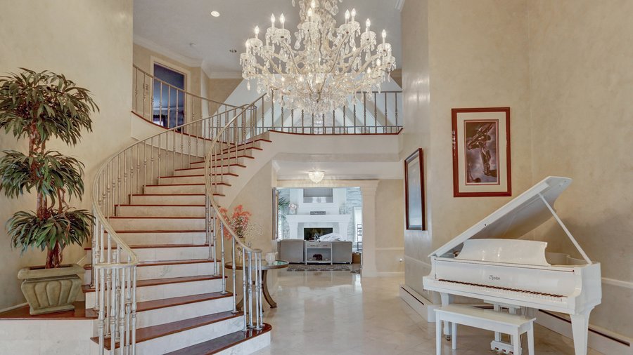 Photos: Ray Lewis' $1.1 Million House For Sale