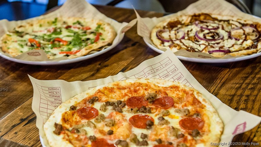 These Phoenix-area MOD locations are giving free pineapple pizza on Monday