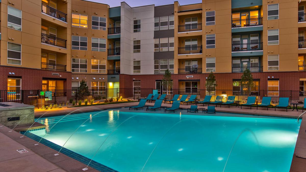 Englewood apartment complex sells to North Carolina company for 78