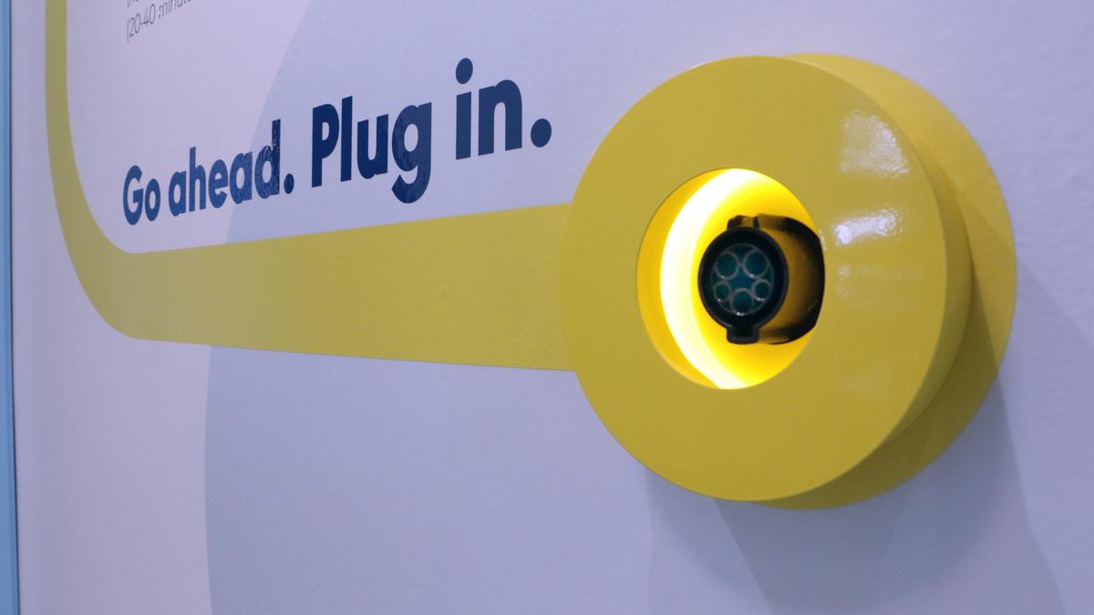 Oregon Electric Vehicle Ers Can Ly For Rebates But Program Oregon Ev Ers Can Ly For Rebates But Money Is Up In The Air