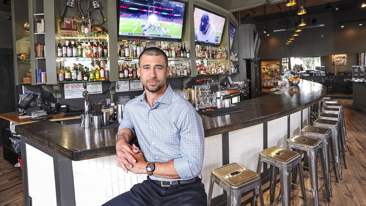 Former Ducks quarterback Joey Harrington to open restaurant