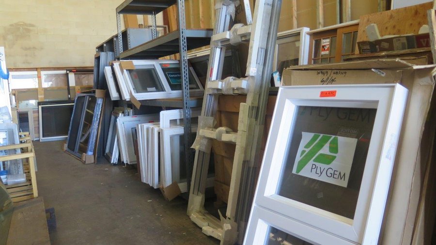 Honolulubased Screens & Things partners with Oahu Auctions to clear