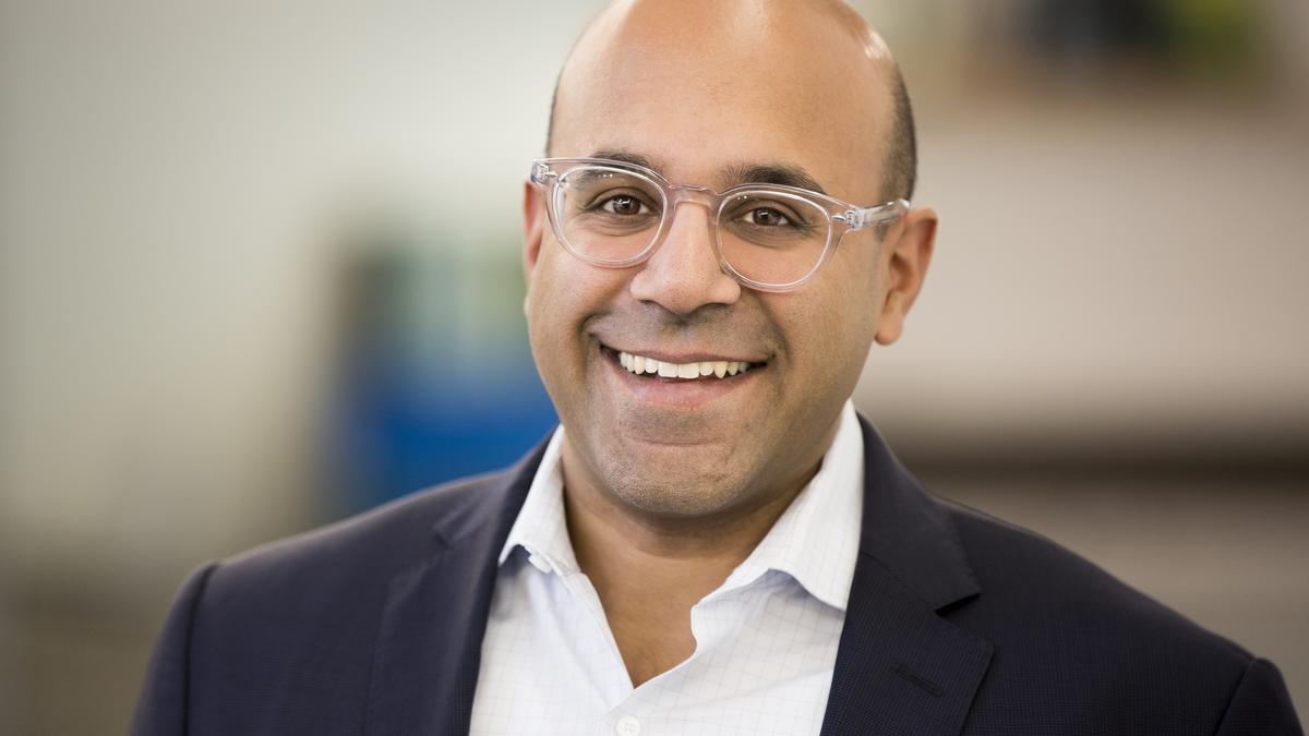 Wayfair CEO Niraj Shah total compensation in 2023 is even less than it ...