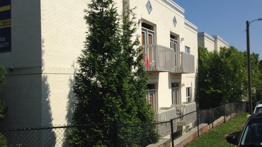 Vesper Holdings buys Campus Crossing Apartments near UNC Greensboro for