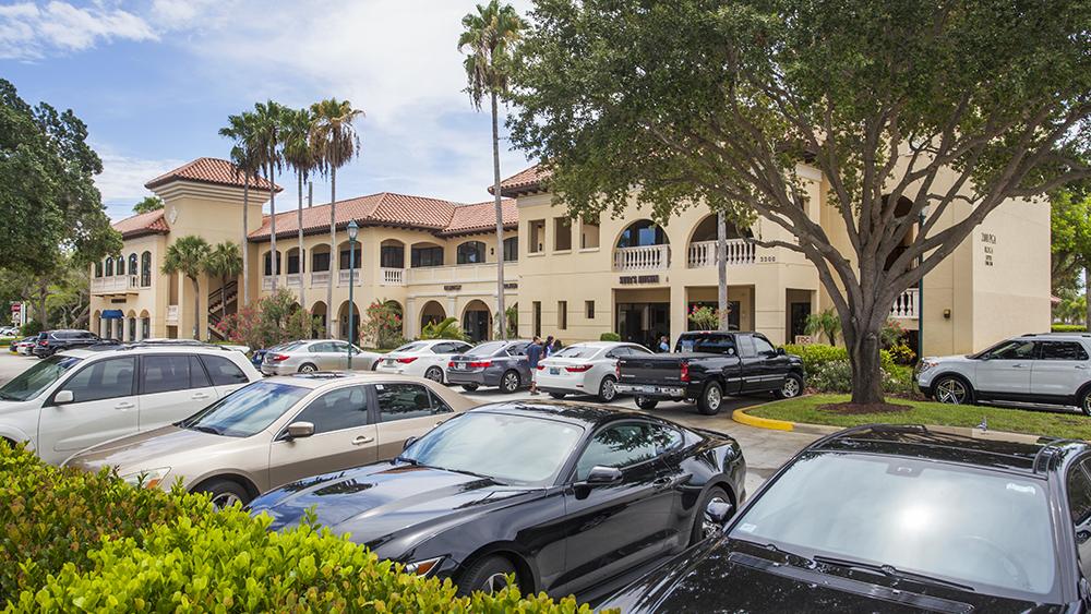 Lionstone Investments Sells City Centre Palm Beach Gardens To Aw