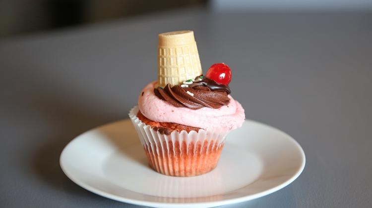 Cupcrazed Cakery Will Open Tomorrow Morning At 1730 E Woodlawn Road In The Park Cupcrazed Cakery Will Open Tomorrow Morning At 1730 E Woodlawn Road In The Park