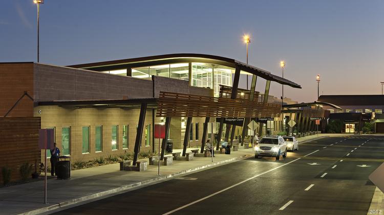 Phoenix Mesa Gateway Airport Sees 5 Straight Months Of Penger Phoenix Mesa Gateway Airport