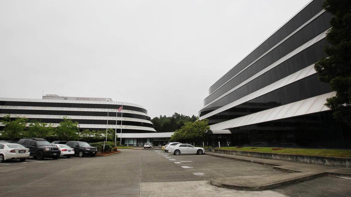 Boeing puts six Seattle-area office buildings up for sale - Puget Sound  Business Journal