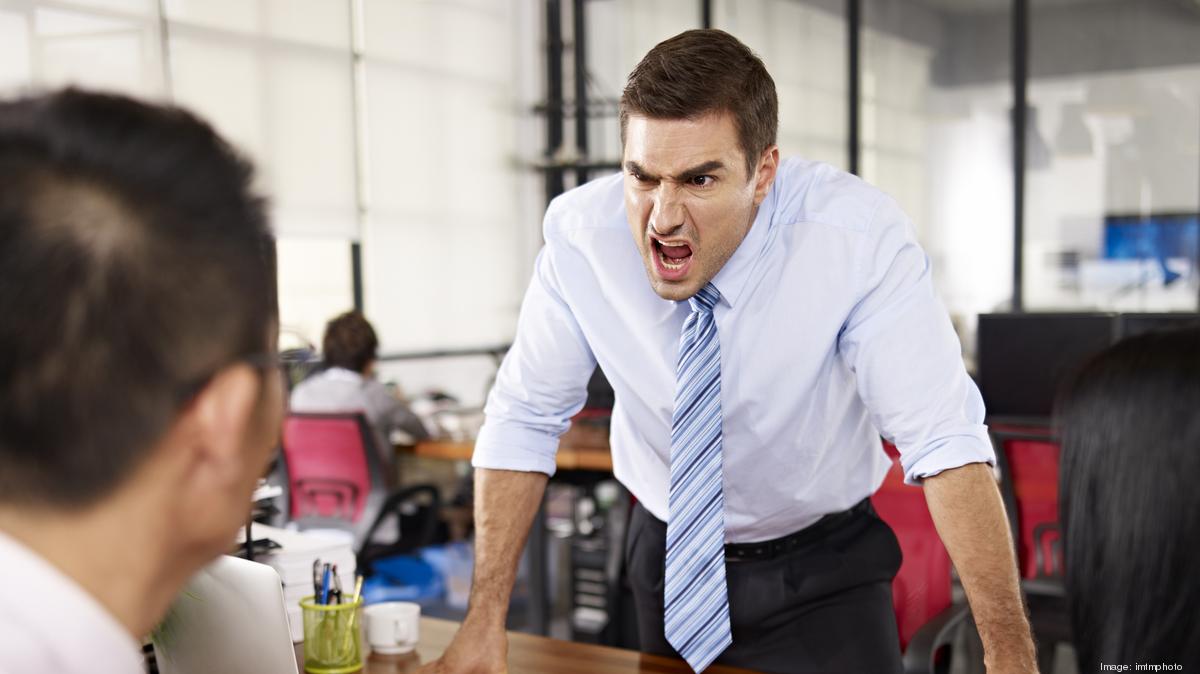 How to Deal With A Toxic Boss (Until You Can GTFO)