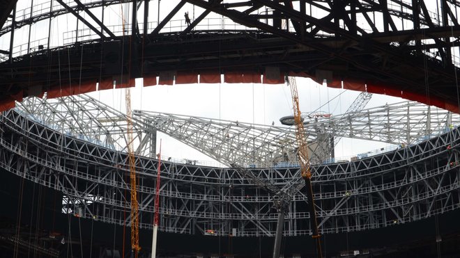 watch atlanta's soon-to-be-open mercedes-benz stadium roof close in this  time lapse