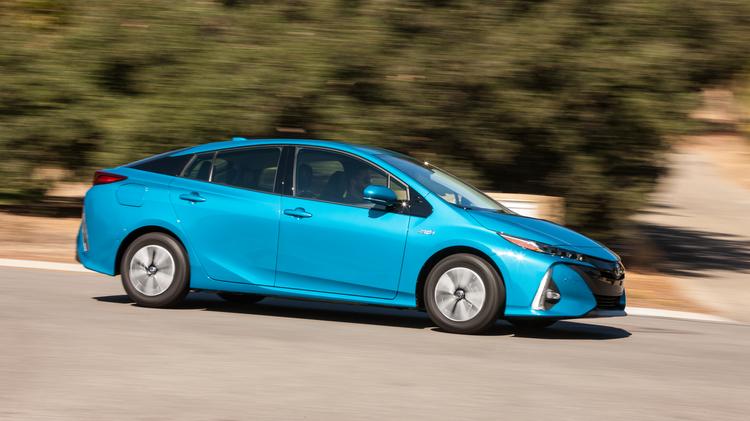Motor Mondays How Prius Prime Fits In As The Electrics Get More 2017 Toyota Prius Prime