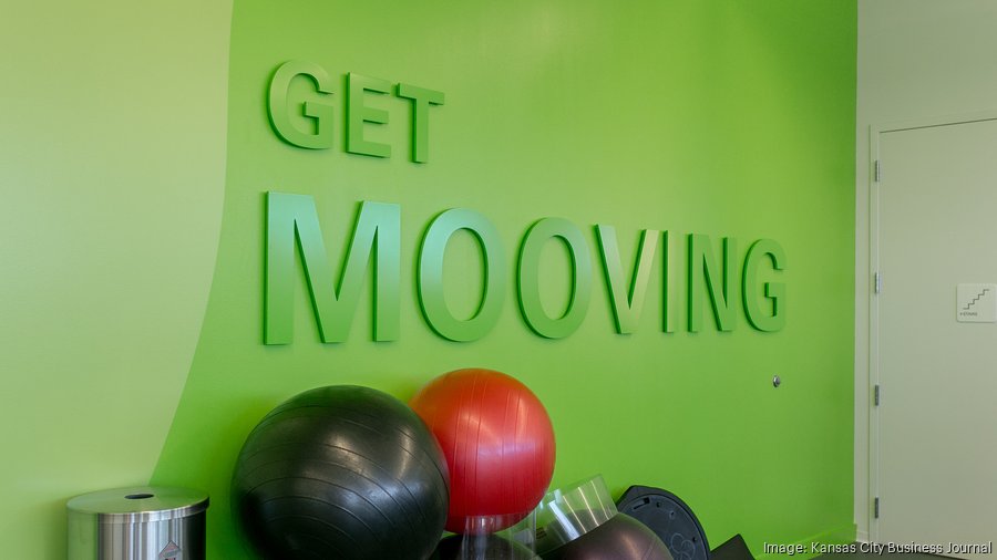 Dairy Farmers of America tags executive to succeed Smith as CEO