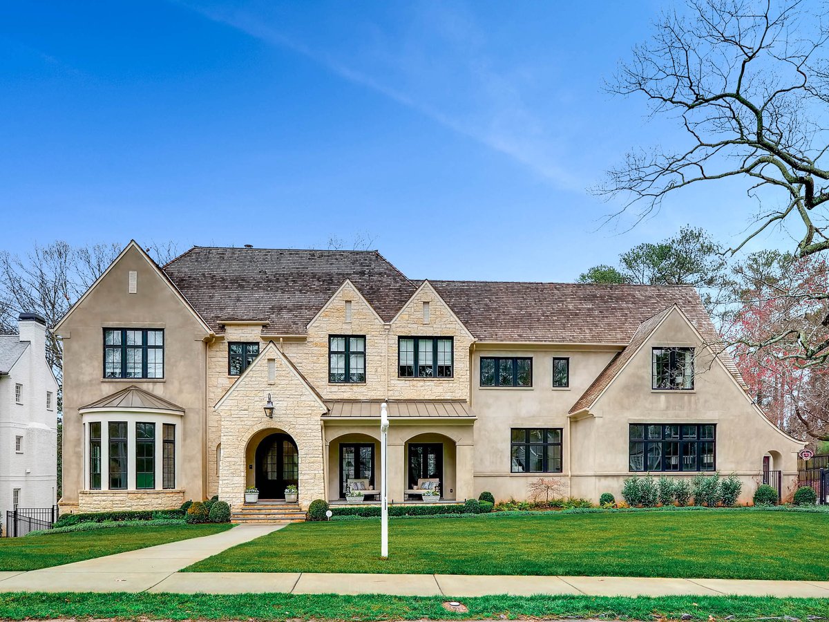 The Luxurious Home Of NFL Star Matthew Stafford