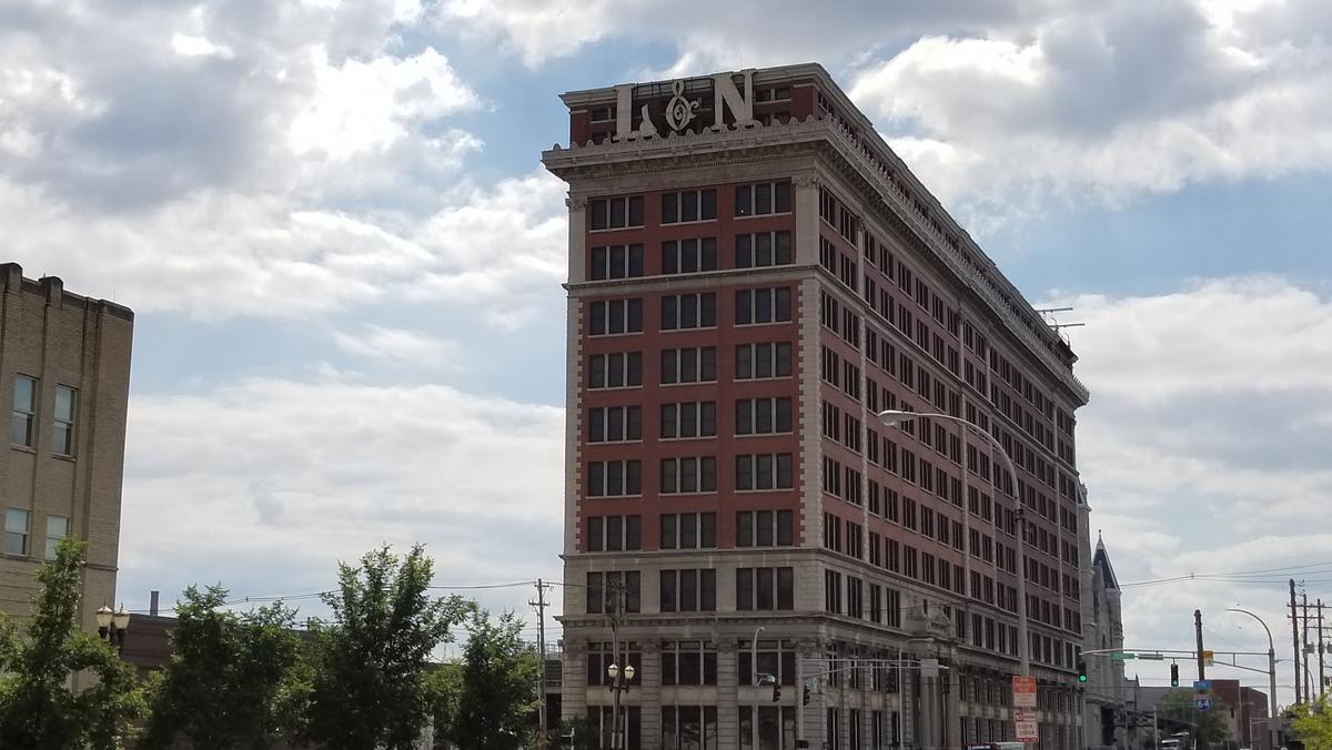 Historic L N sign in downtown Louisville to be removed for