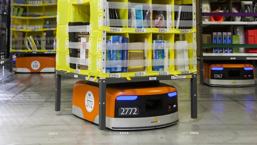 Amazon Prime Amazon Fulfillment Center Robots Working At Amazon