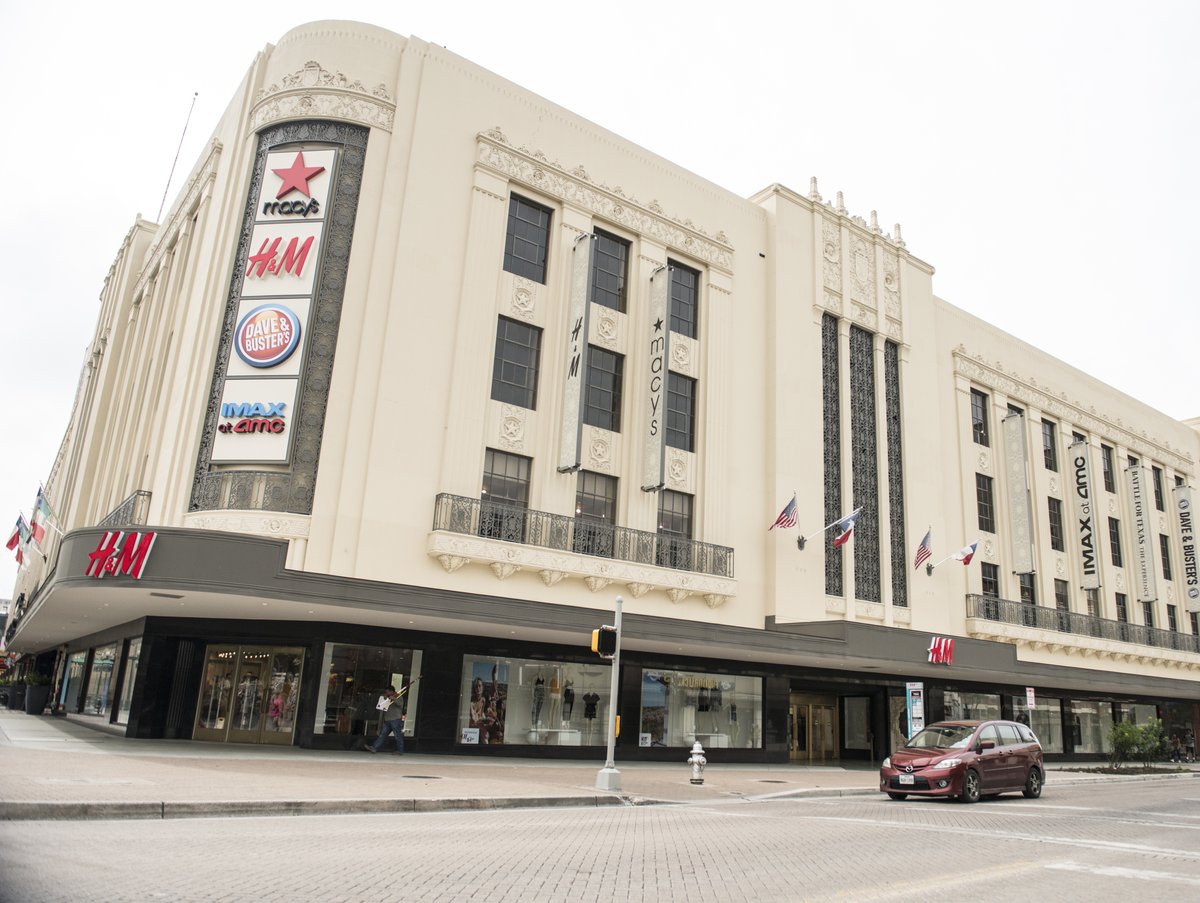 Shops at Rivercenter