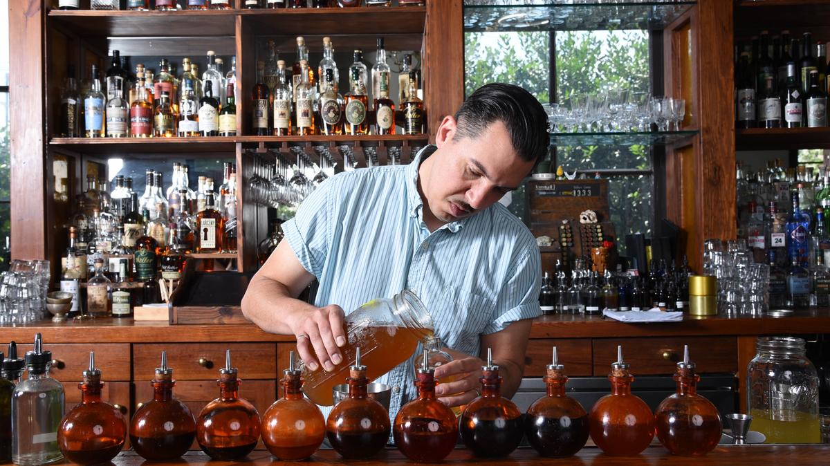 chefs and restaurants make 2019 James Beard Award semifinalist