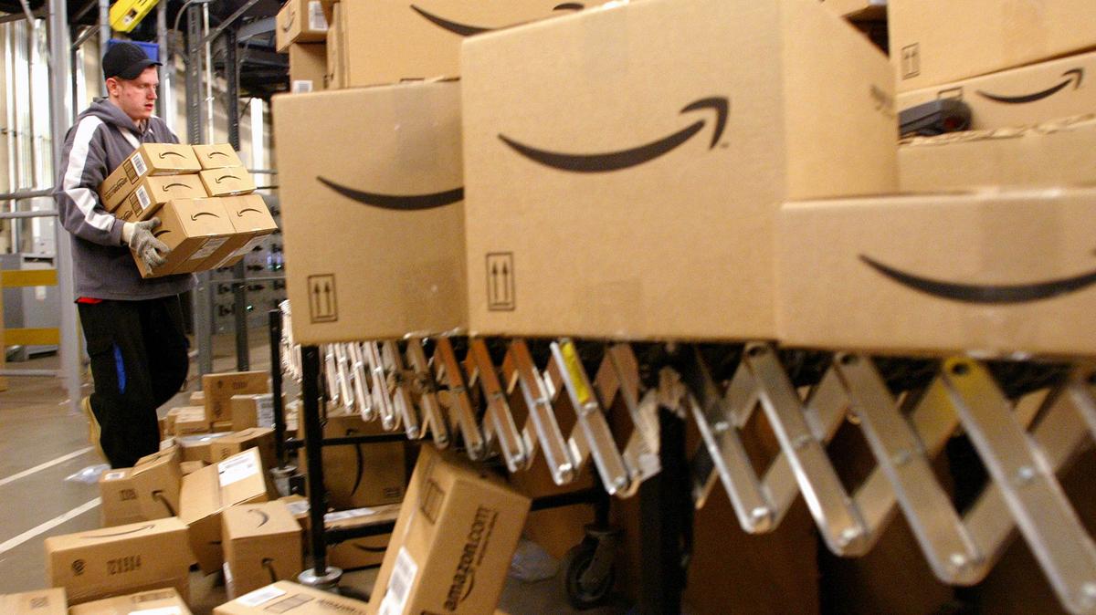 Massachusettsbased Amazon contractor sued over overtime payments to