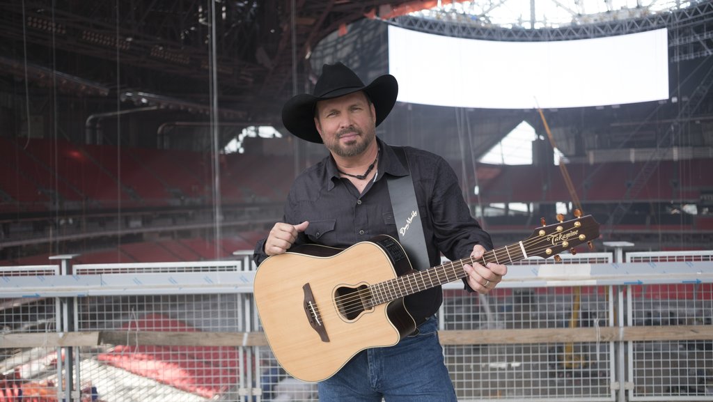 Garth Brooks Announces Show At Paul Brown Stadium, Home Of The Cincinnati  Bengals