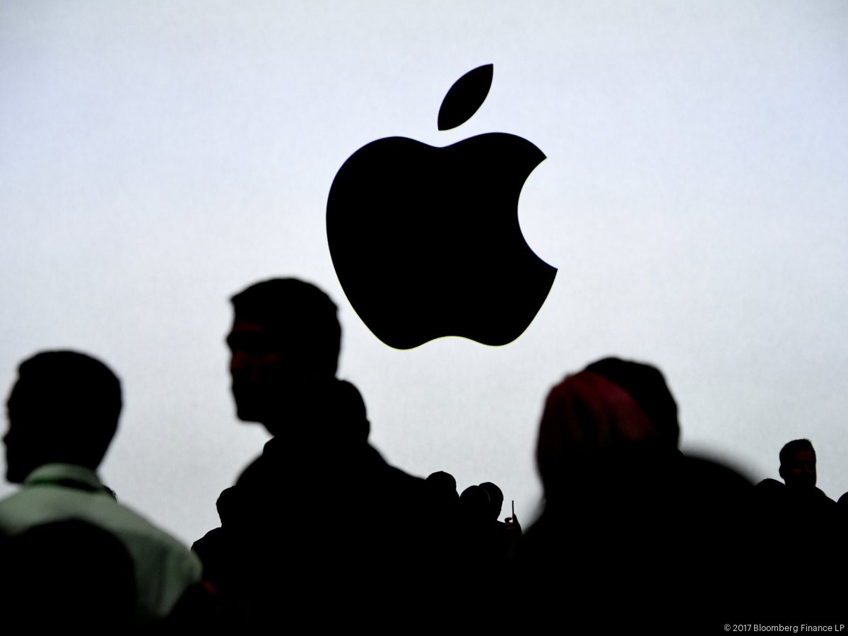 Orlando, FL USA - November 20, 2020: Salespeople and customers at an Apple  store looking at the latest Apple products for sale Stock Photo - Alamy