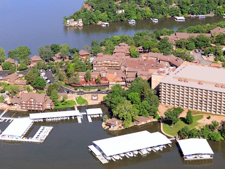 At the Lake of the Ozarks, they've put up a Margaritaville where Tan-Tar-A  used to be