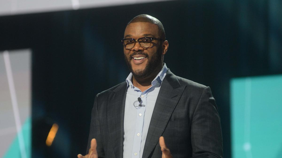 Tyler Perry Studio highway sign replaces Fort McPherson signage